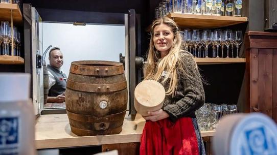 Münchens neuester Stehausschank: Lorenz Stiftl setzt auf Selbstbedienung und Tradition